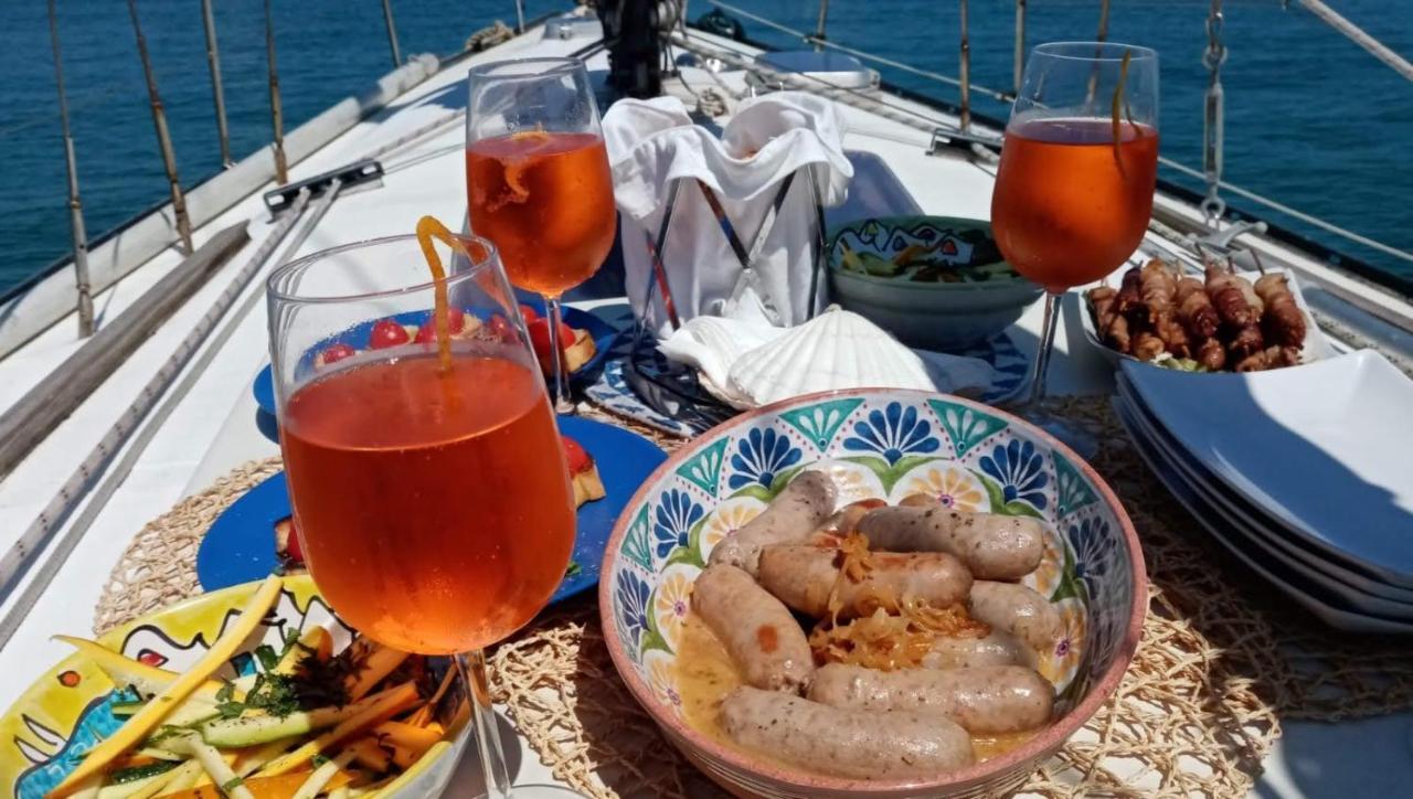 Botel La Tua Stanza A Vela Sul Mare *