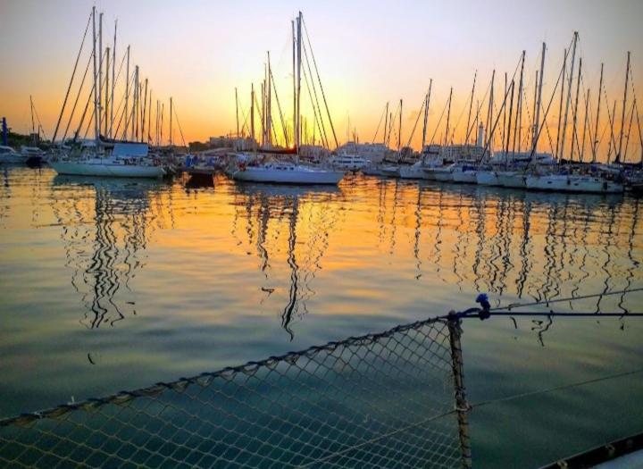 La Tua Stanza A Vela Sul Mare Bateau-hôtel Bari